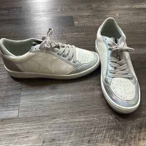 ShuShop White Iridescent Accent Women’s Sneakers